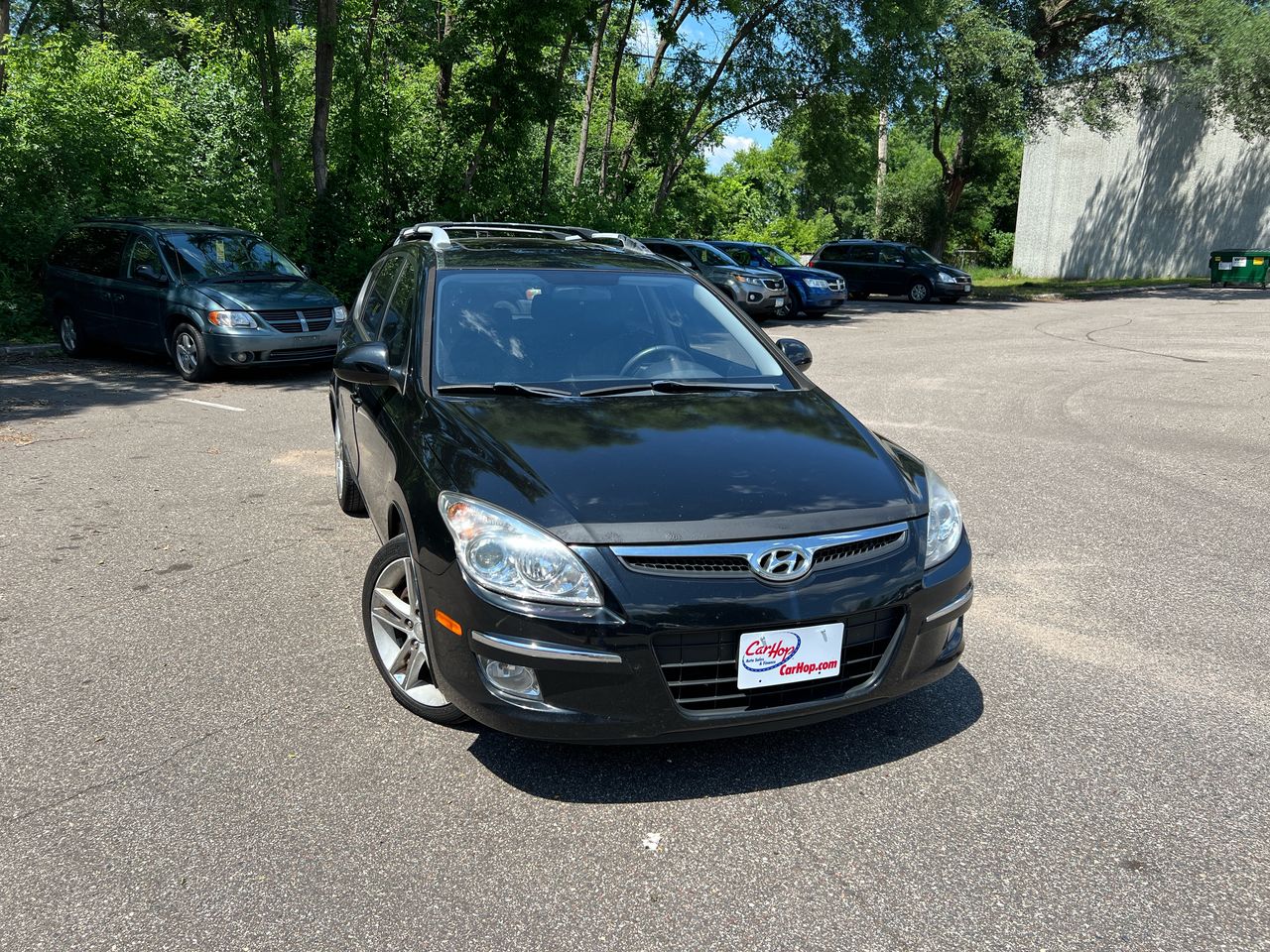 Used 2012 Black Hyundai ES image 1