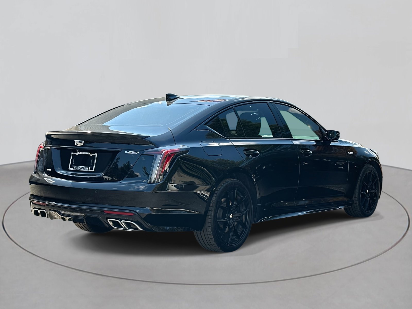 2023 Cadillac CT5 V photo 4