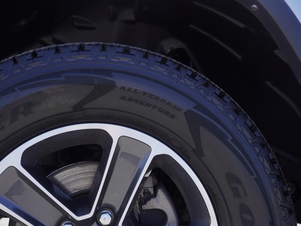 2023 Jeep Wrangler Sahara photo 11