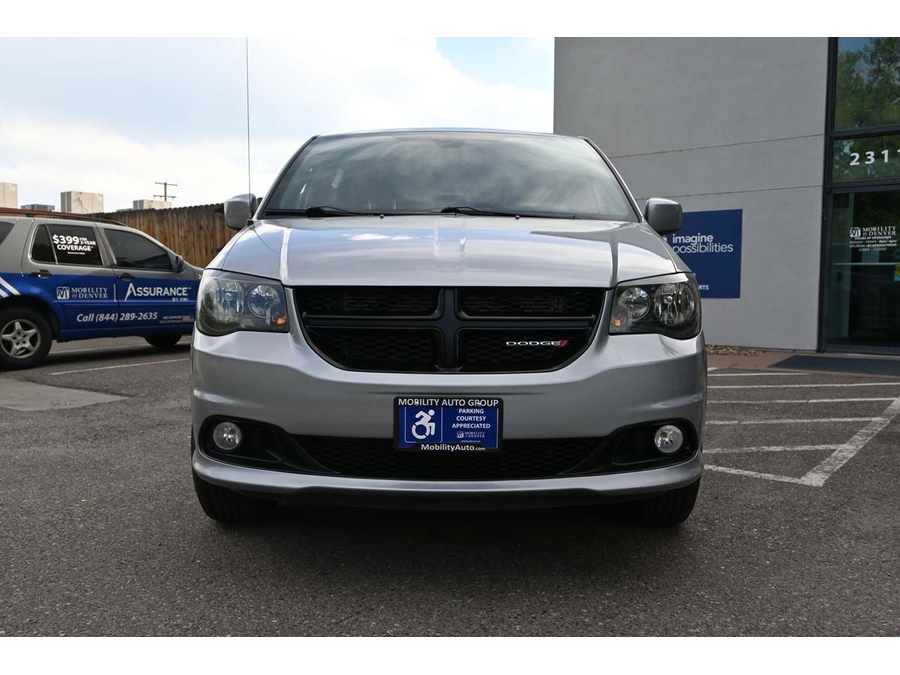 2019 Dodge Grand Caravan SE photo 4