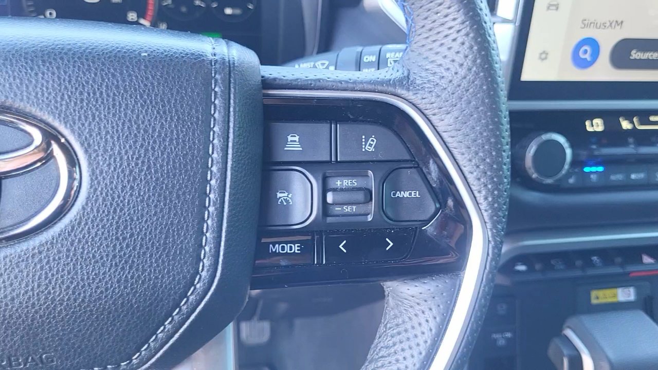 2023 Toyota Sequoia Platinum photo 14