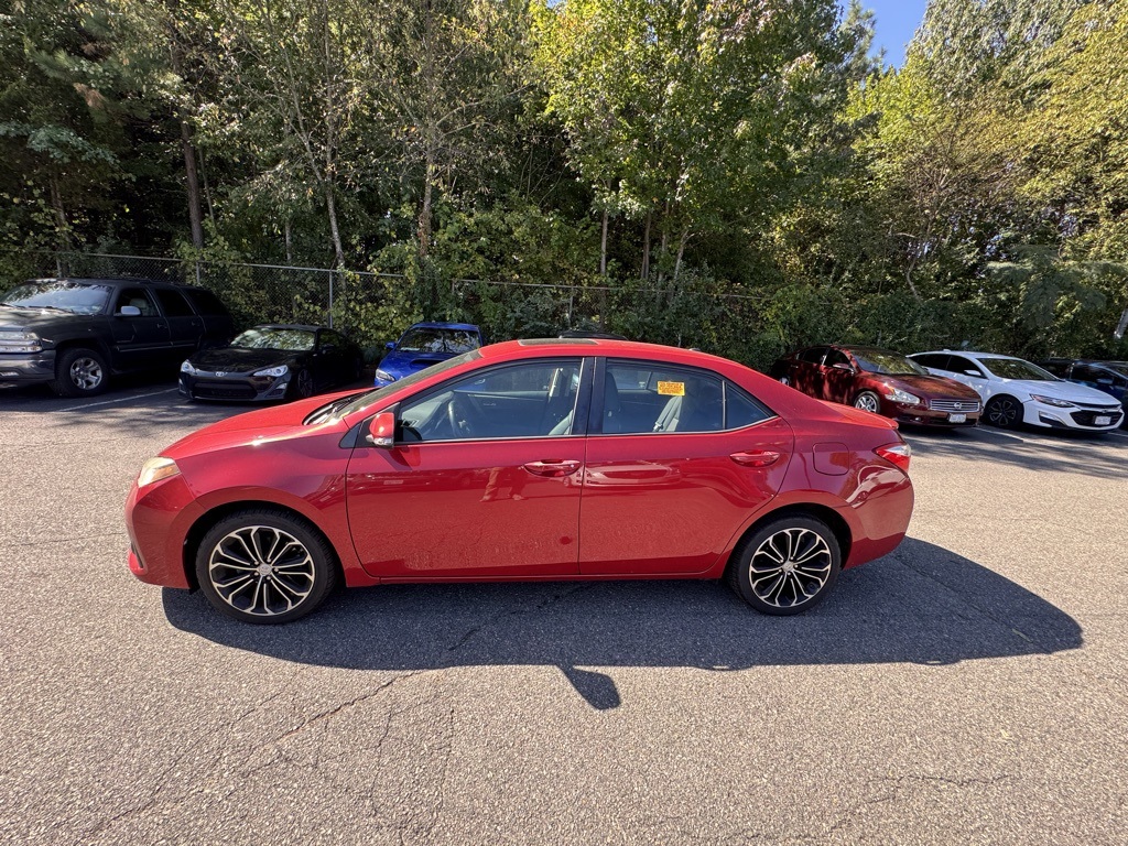 2016 Toyota Corolla Plus photo 3