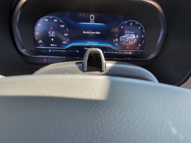 2024 Chevrolet Suburban Premier photo 17