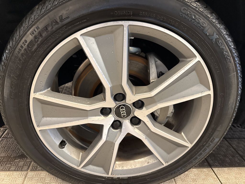 2025 Audi Q5 45 S line Premium photo 4