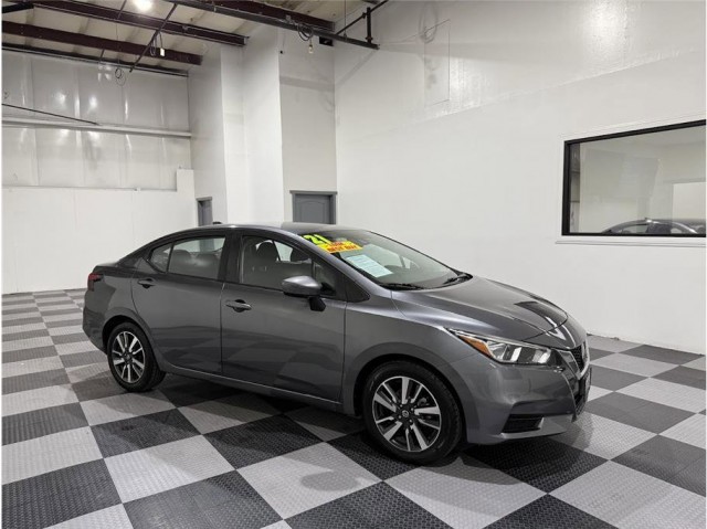 2021 Nissan Versa SV
