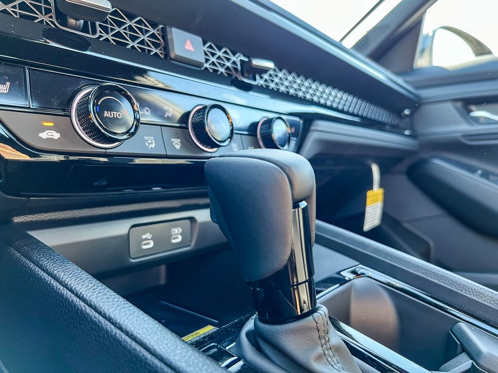 2025 Honda Accord Hybrid Sport photo 25