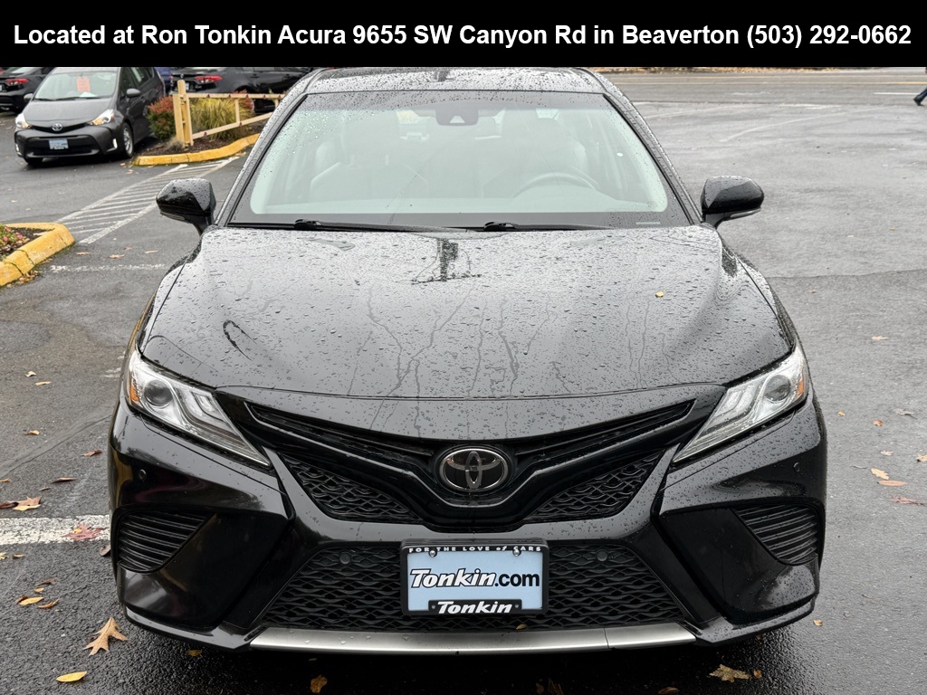 2018 Toyota Camry XSE photo 3