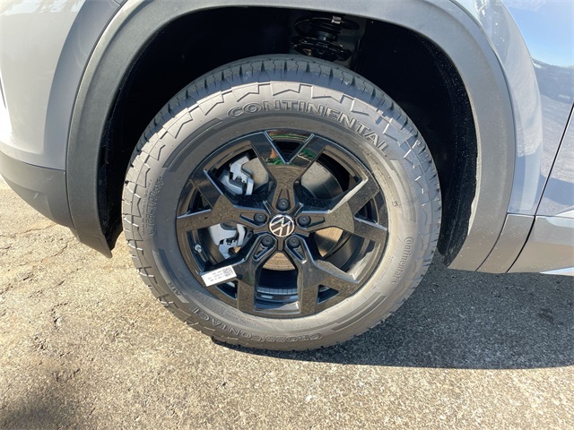 2025 Volkswagen Atlas Peak Edition SE photo 27