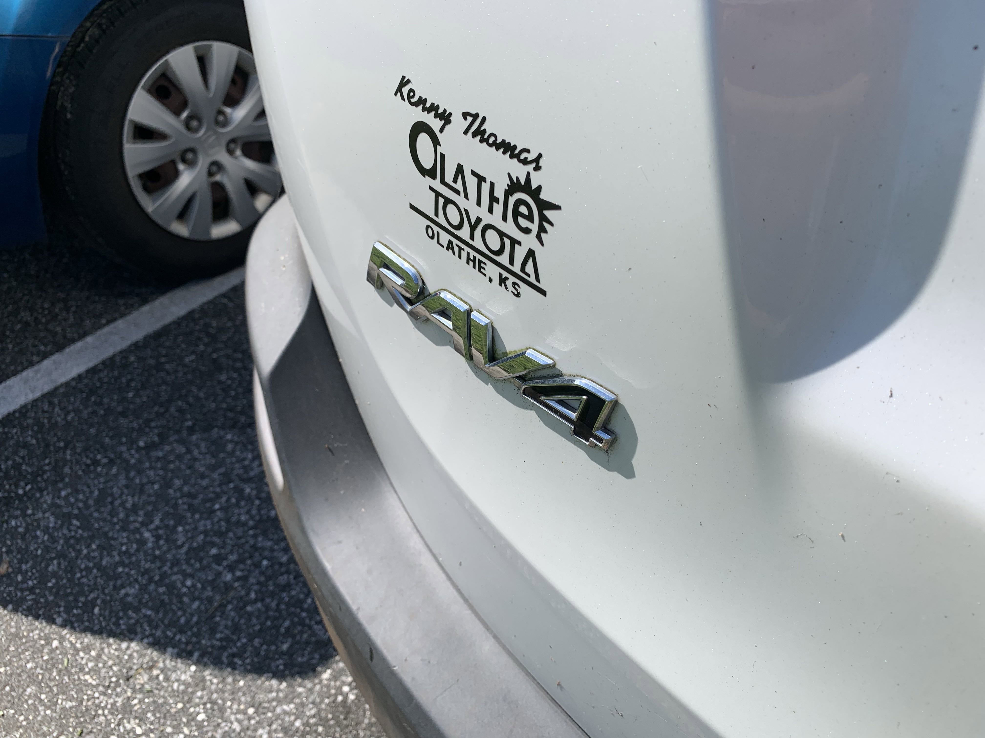 2014 Toyota RAV4 Limited photo 3