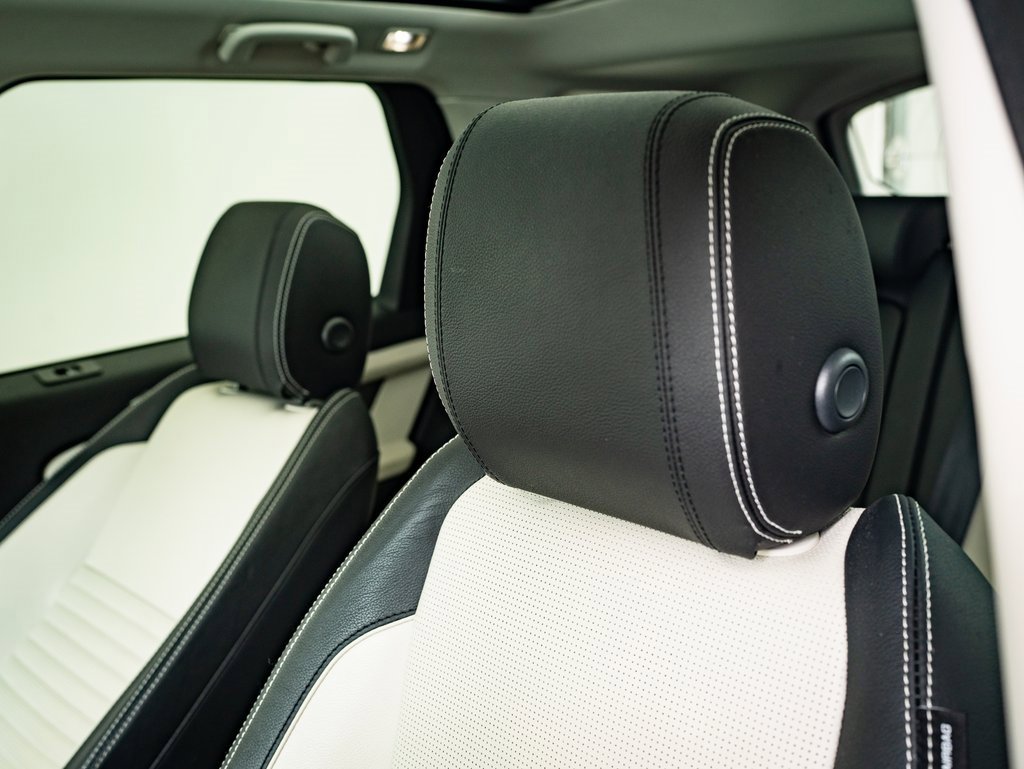 2022 Land Rover Discovery Sport SE R-Dynamic photo 19