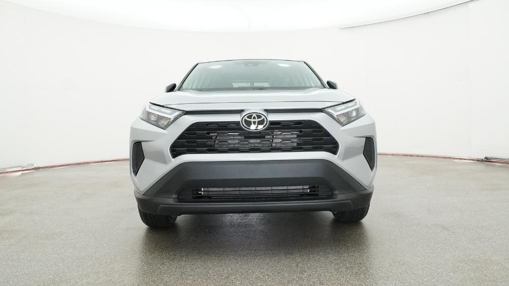 2025 Toyota RAV4 LE photo 3