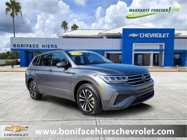 2024 Volkswagen Tiguan S's photo