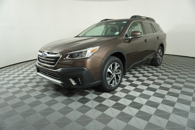 2022 Subaru Outback Limited photo 3
