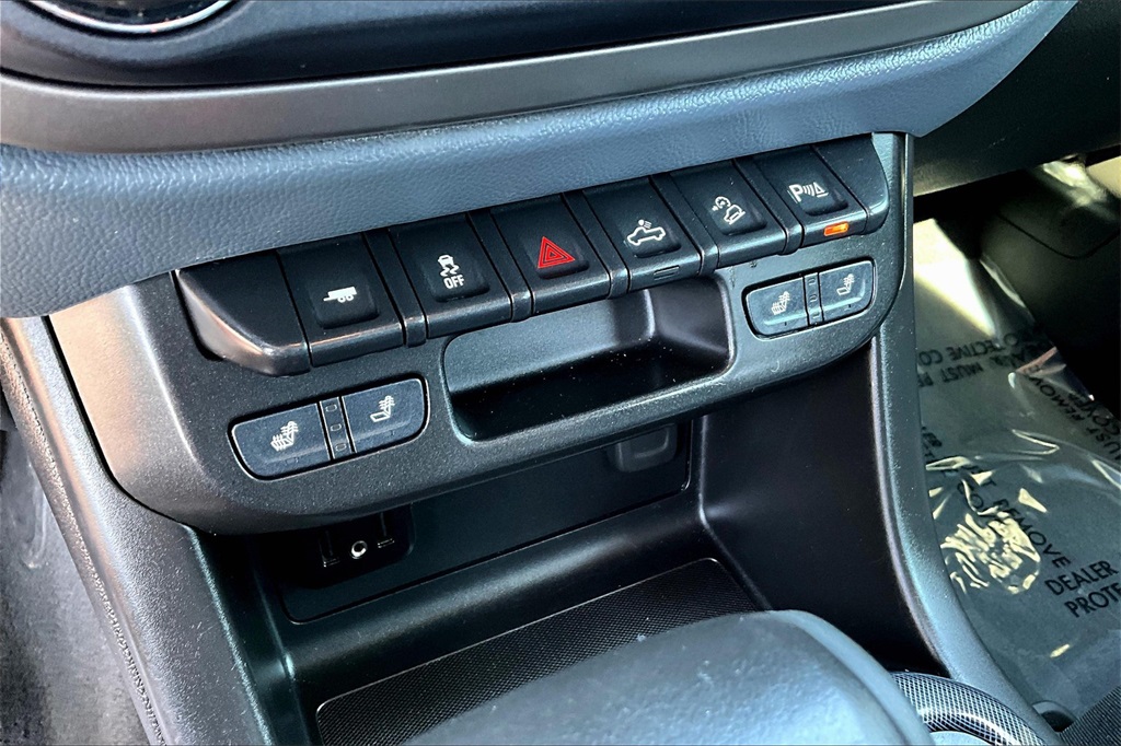 2021 Chevrolet Colorado Z71 photo 17