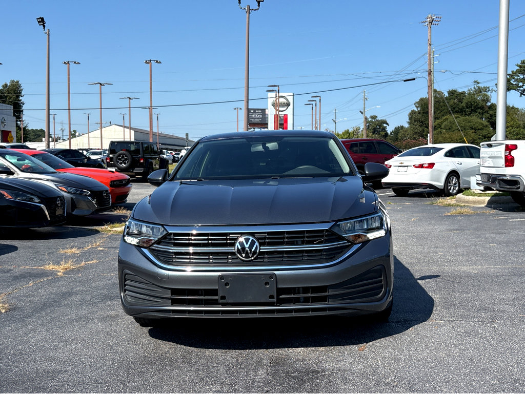 2022 Volkswagen Jetta S photo 2