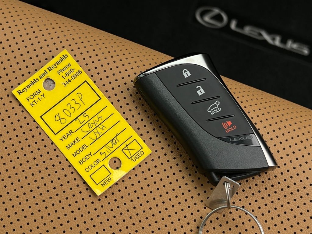 2025 Lexus UX Premium photo 26