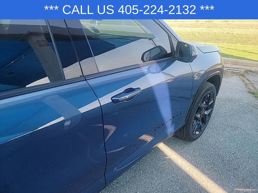 2024 Chevrolet Traverse RS photo 21