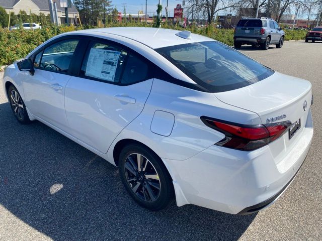2025 Nissan Versa 1.6 SV photo 5