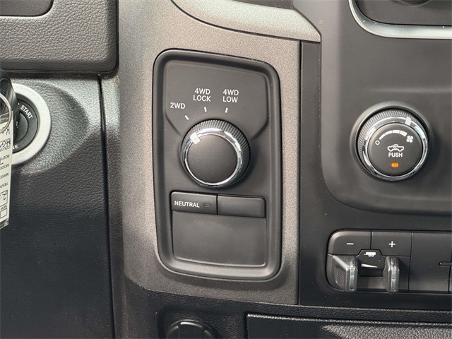 2017 Ram 3500 Tradesman photo 6