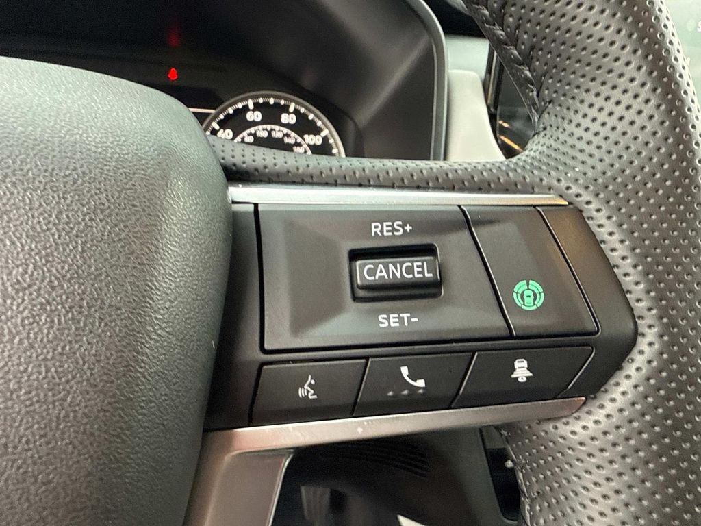 2025 Mitsubishi Outlander SE photo 31