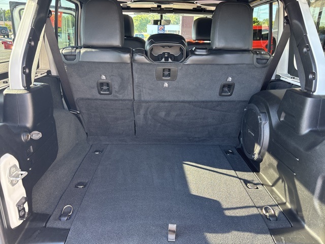 2022 Jeep Wrangler Unlimited Sahara Altitude photo 16