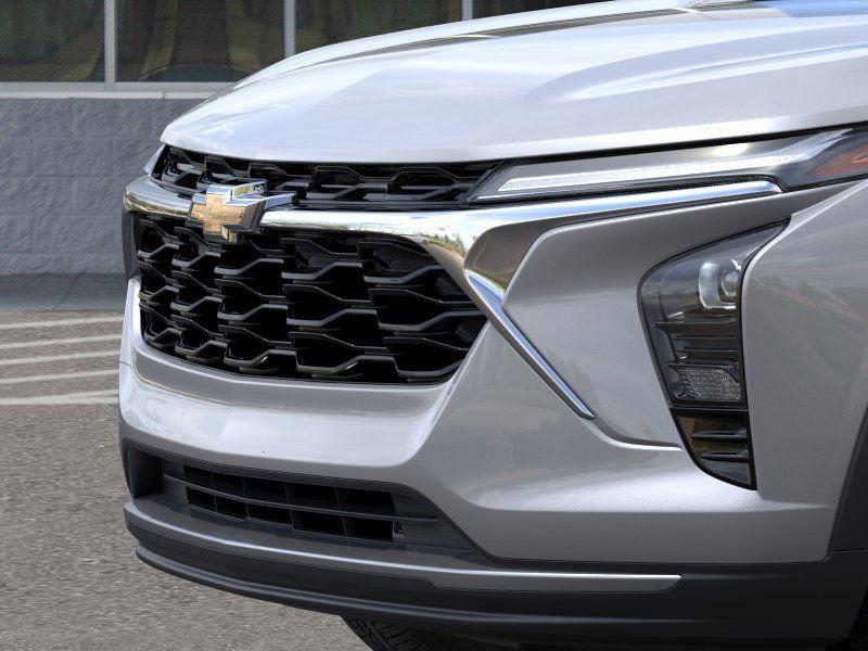 2025 Chevrolet Trax LT photo 7