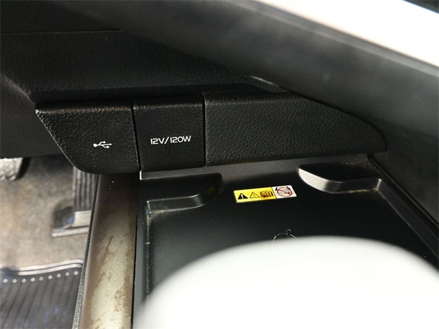 2023 Toyota Camry XSE photo 9