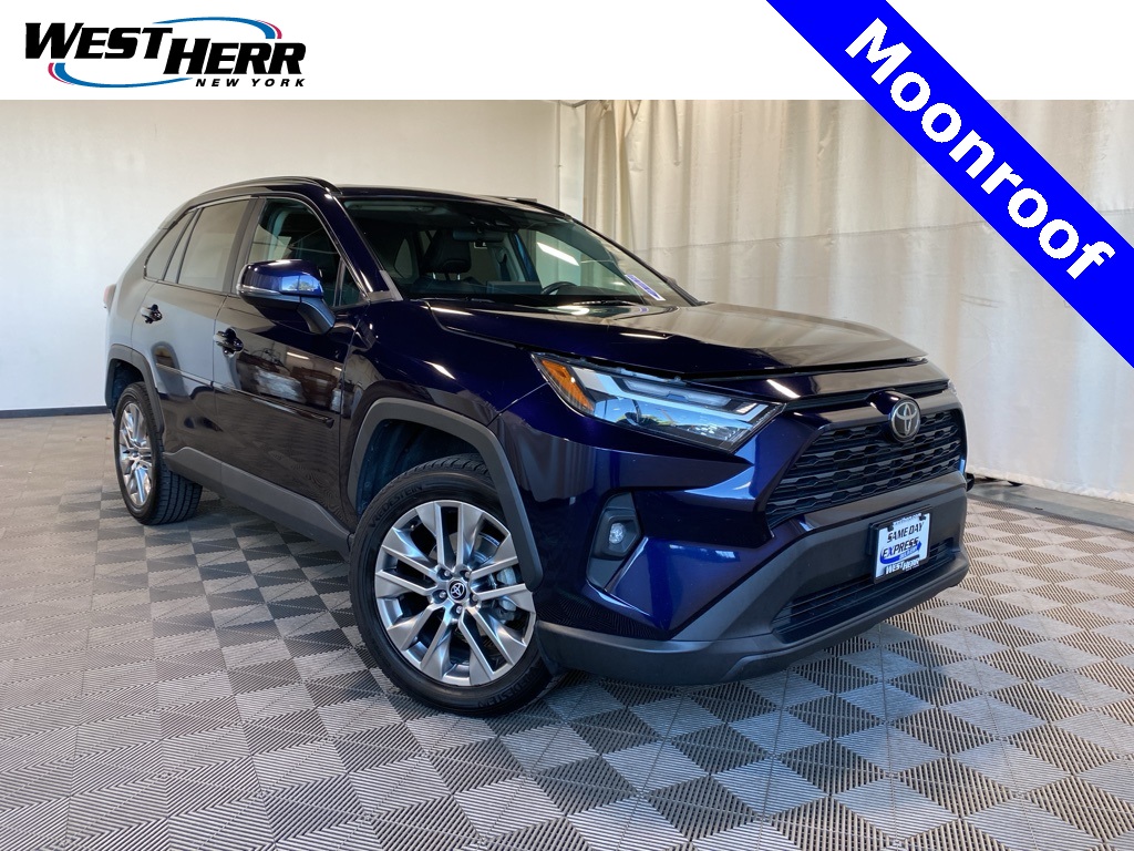 2022 Toyota RAV4 XLE Premium