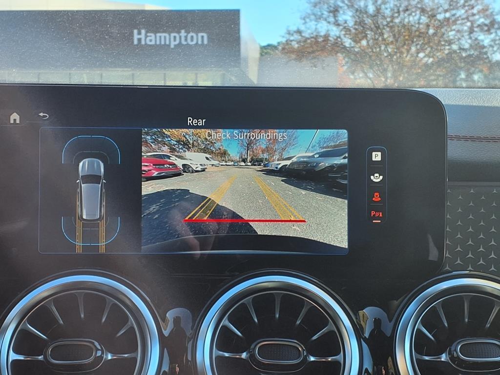 2024 Mercedes Benz EQB 300 4MATIC photo 13