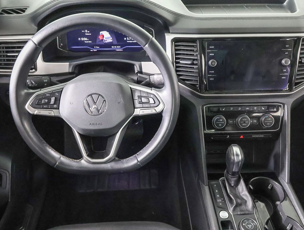 2020 Volkswagen Atlas Cross Sport V6 SEL Premium photo 6