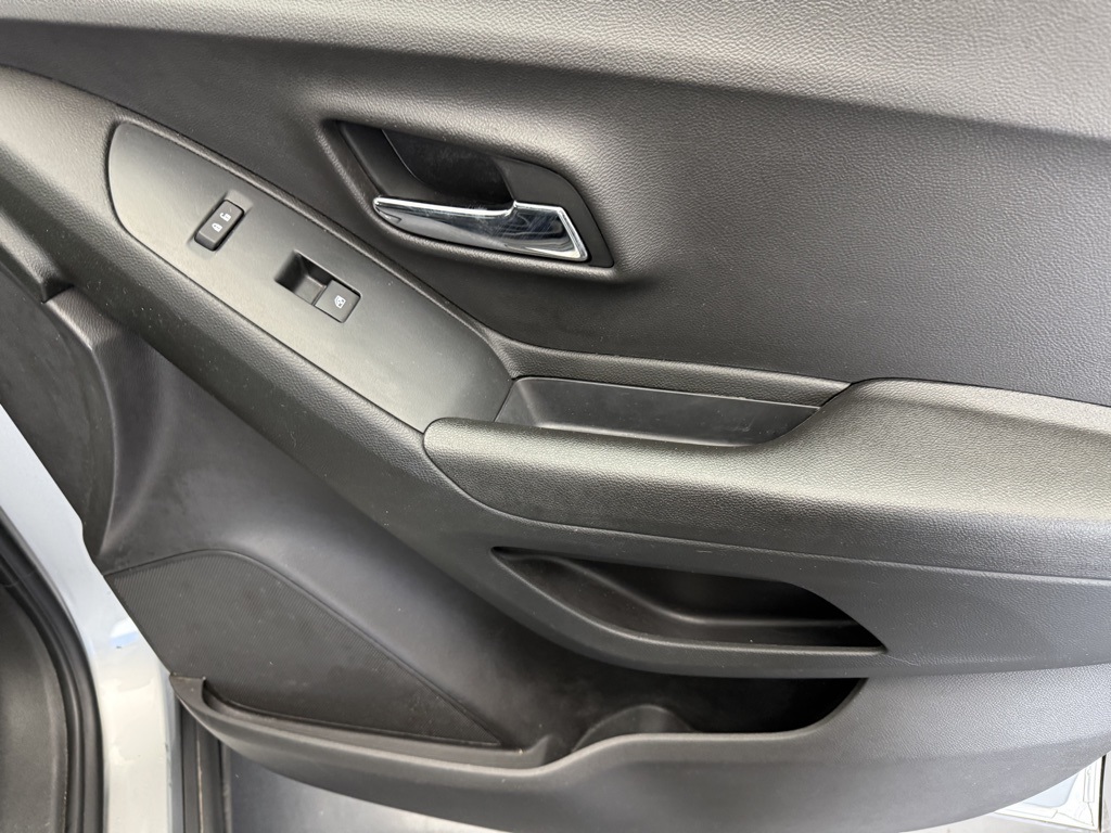 2016 Chevrolet Trax LT photo 56