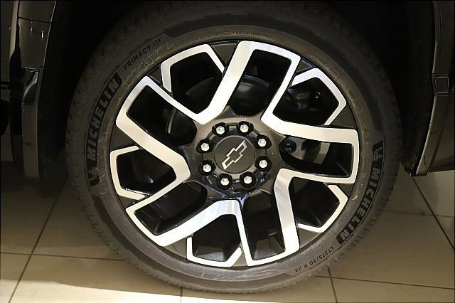 2024 Chevrolet Silverado EV RST photo 3