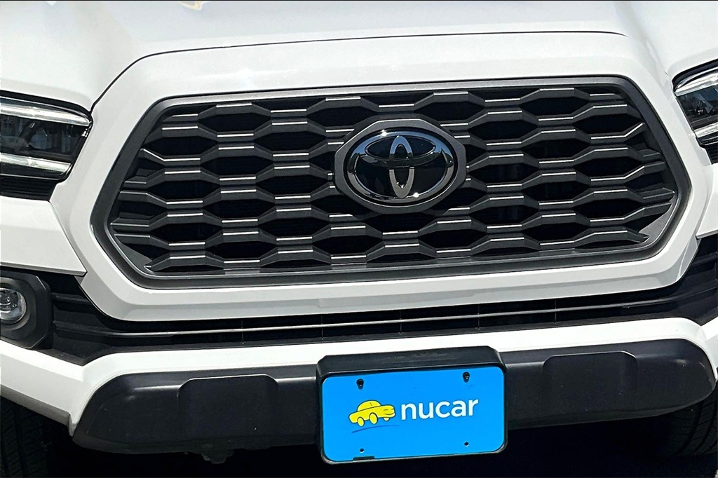 2023 Toyota Tacoma TRD Off-Road photo 32