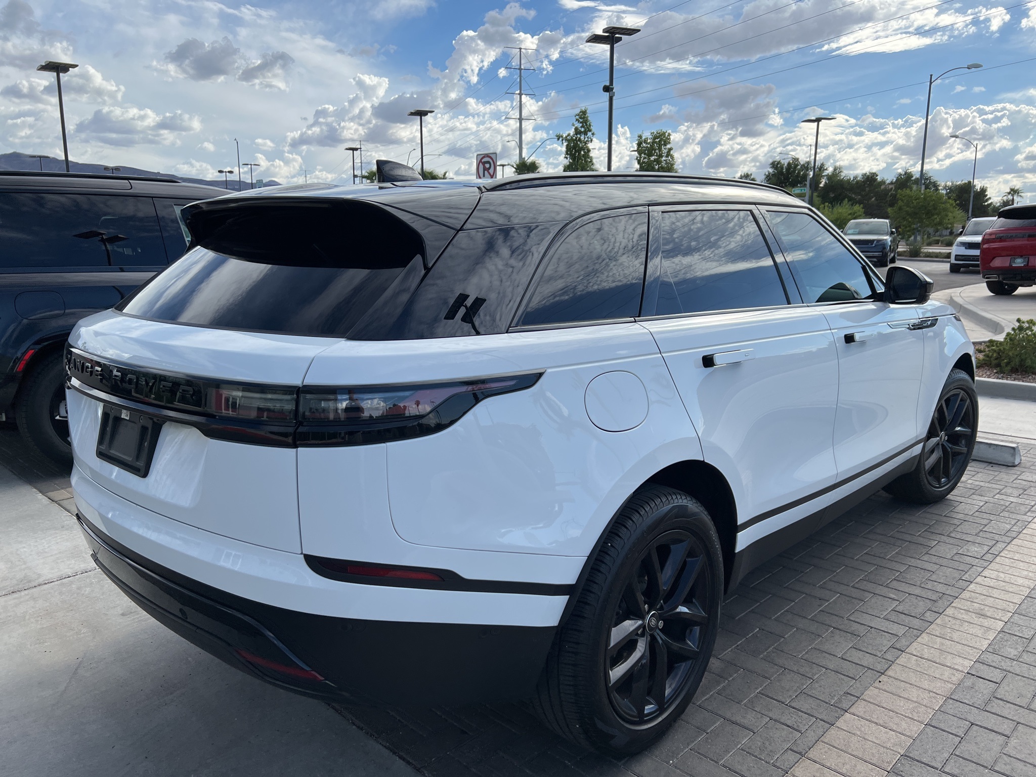 2024 Land Rover Range Rover Velar S photo 6