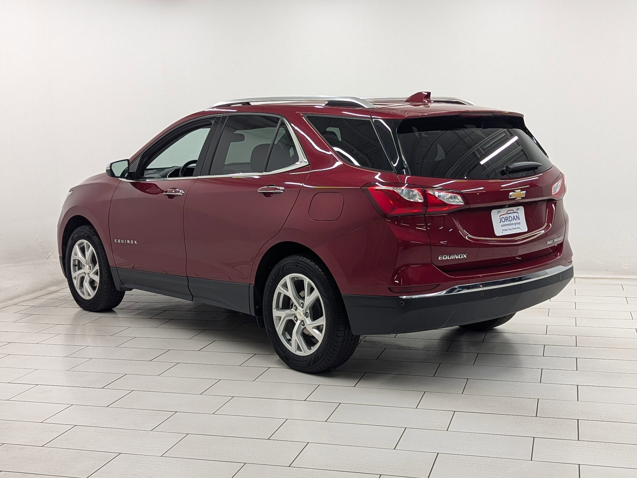 2020 Chevrolet Equinox Premier photo 2