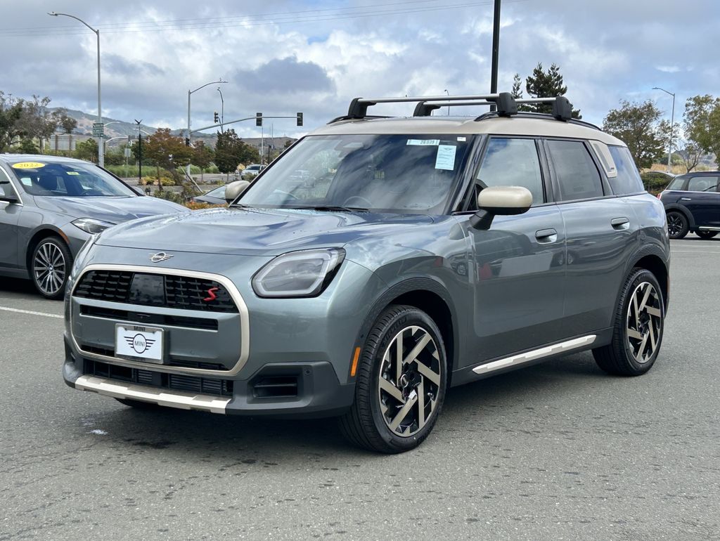 2026 MINI Countryman S's photo