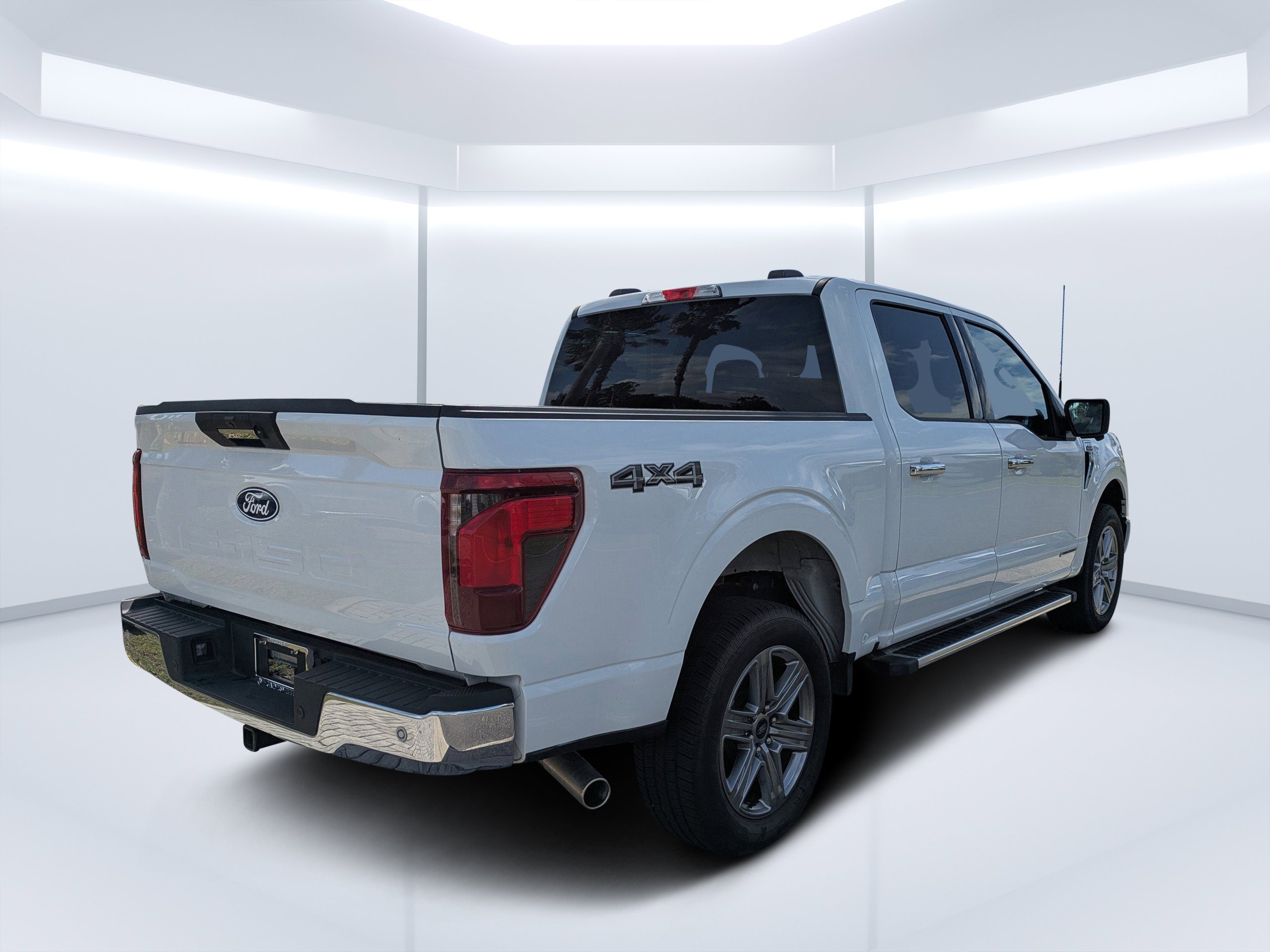 2024 Ford F-150 XLT photo 3