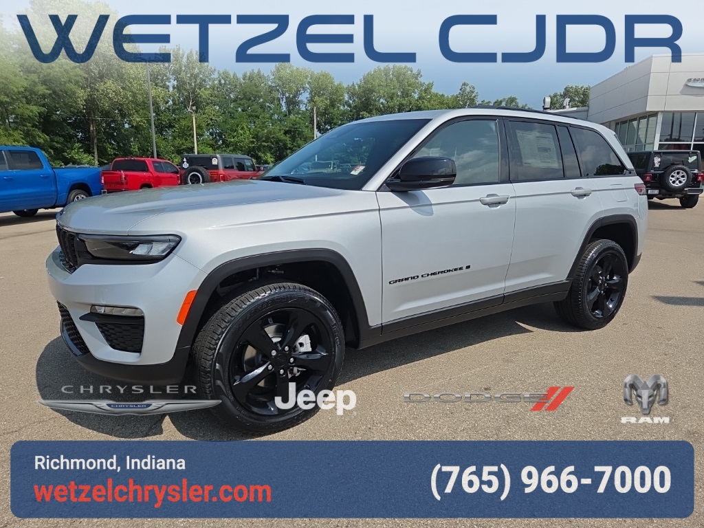 2025 Jeep Grand Cherokee Limited photo 3