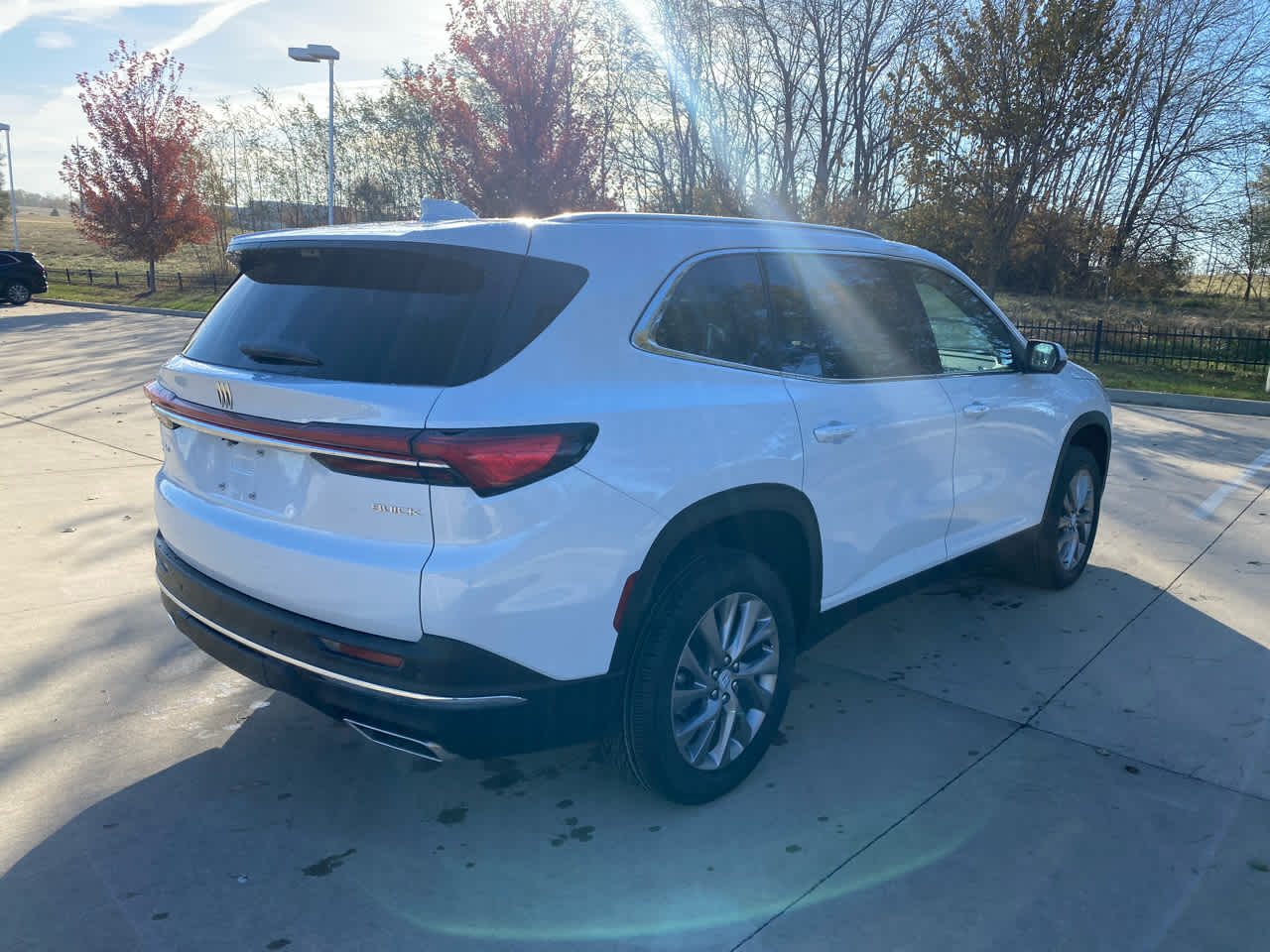 2026 Buick Enclave Preferred photo 3