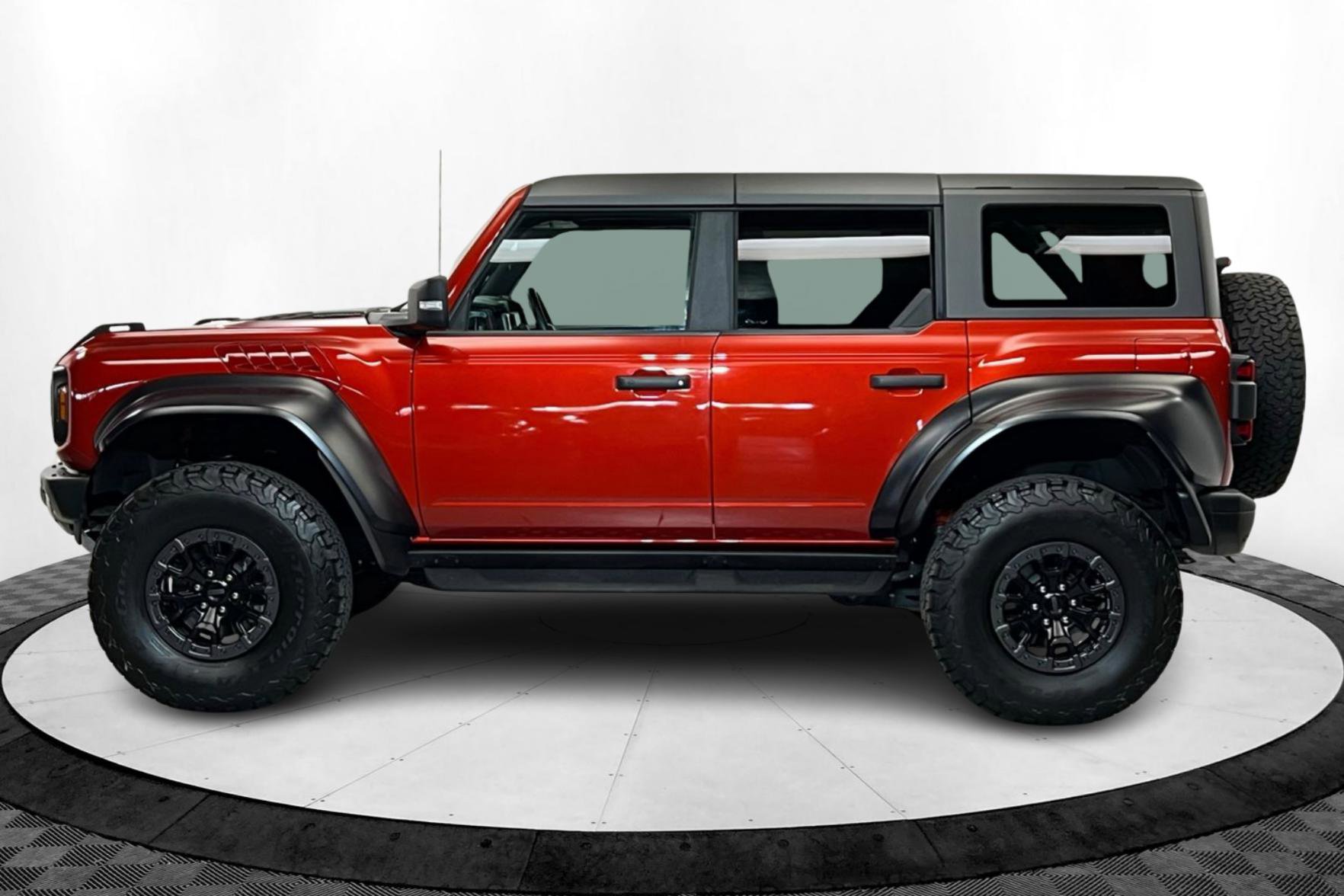2023 Ford Bronco Raptor photo 2