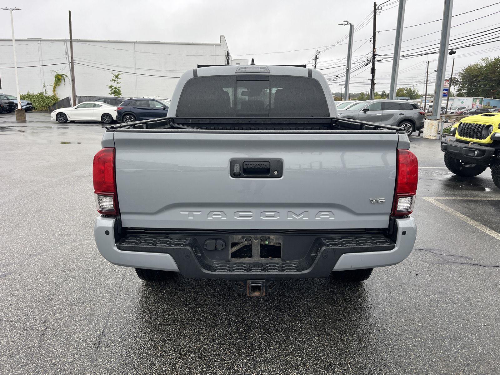 2018 Toyota Tacoma SR5 TRD Pro Sport photo 4