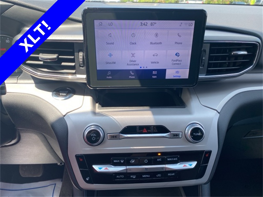2024 Ford Explorer XLT photo 4