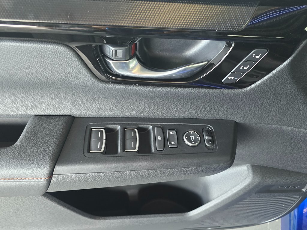 2025 Honda CR-V Hybrid Sport Touring photo 25