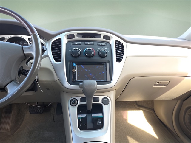 2004 Toyota Highlander photo 12