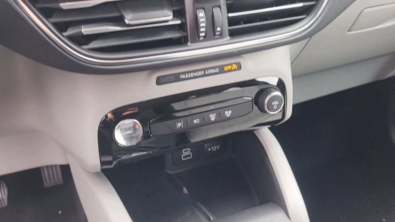 2025 Ford Escape Plug-In Hybrid photo 17