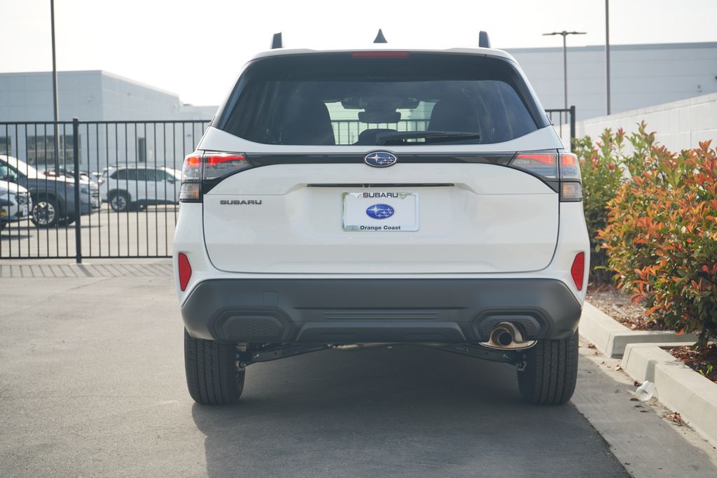 2026 Subaru Forester Premium Base photo 3