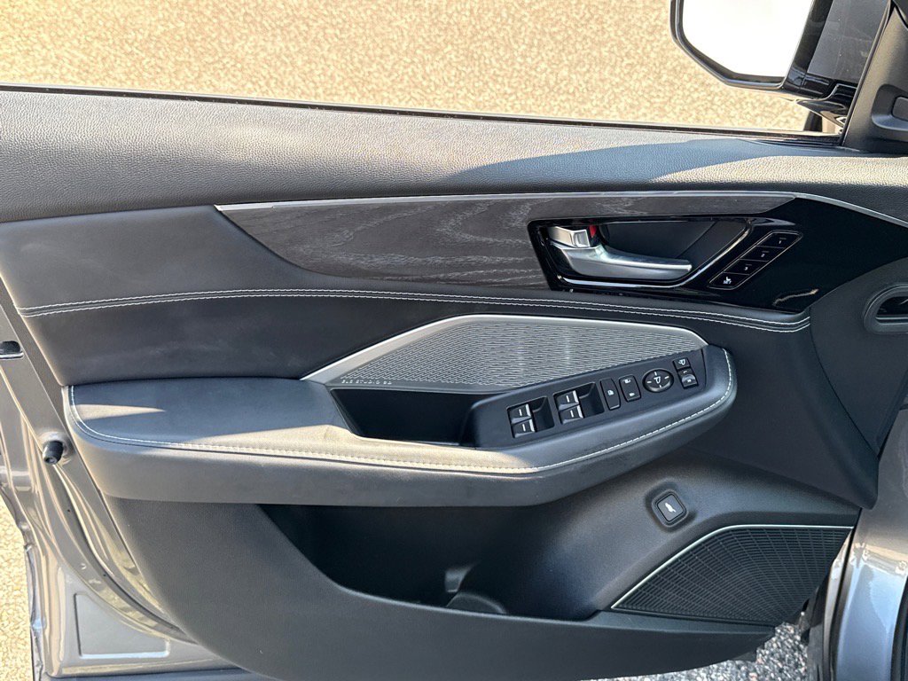 2023 Acura MDX SH-AWD Advance photo 15