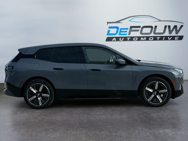 2025 Bmw iX photo 2