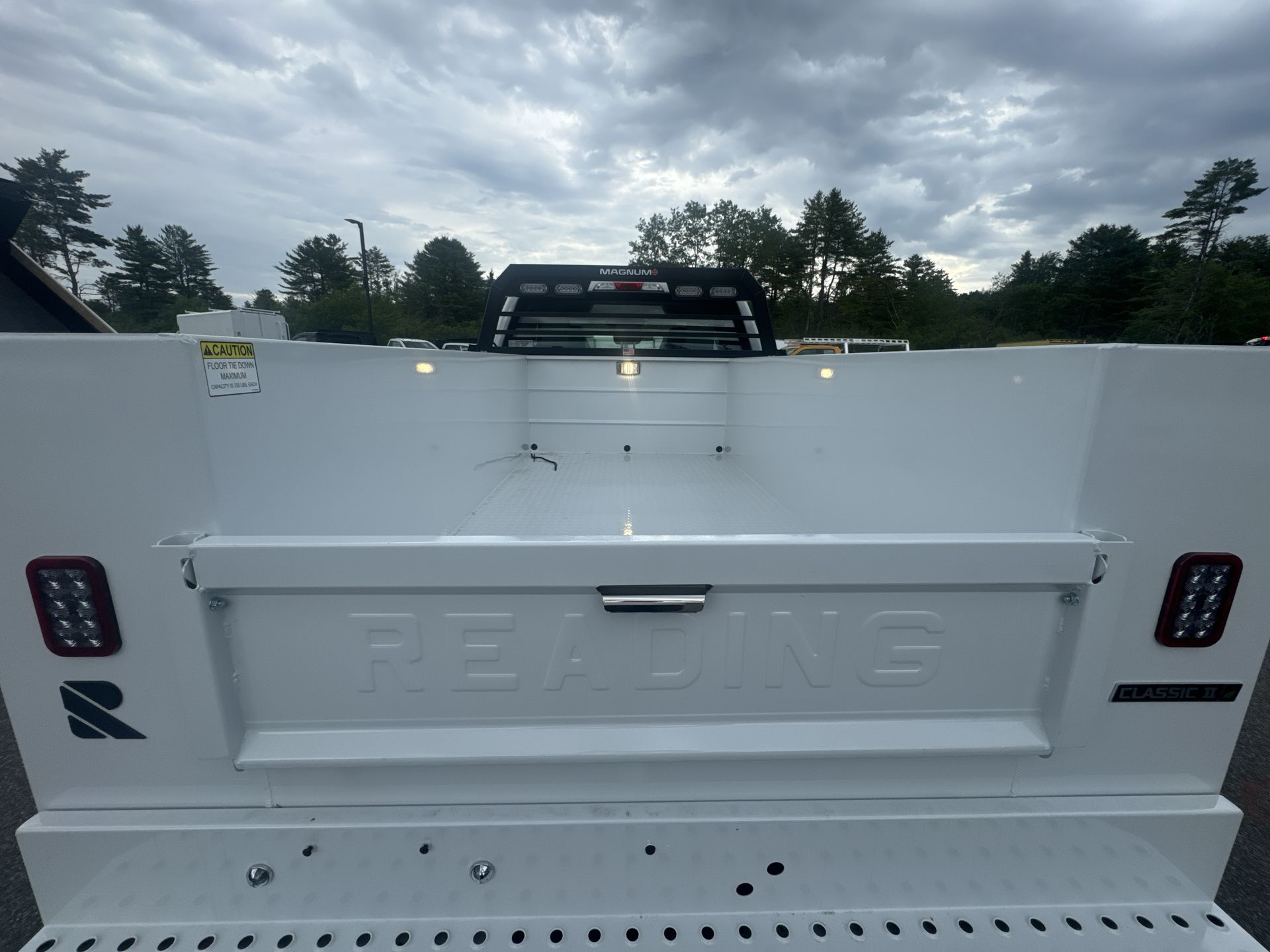 2025 Ford F-350 XL photo 4