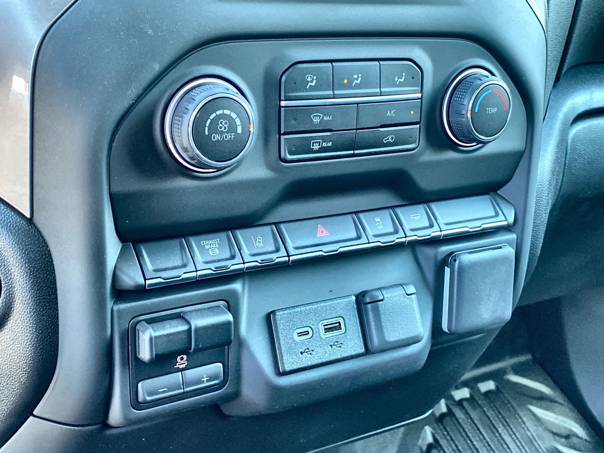 2025 Chevrolet Silverado 3500HD Work Truck photo 32